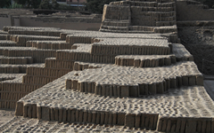 huaca_pucllana_ecoamericaperu